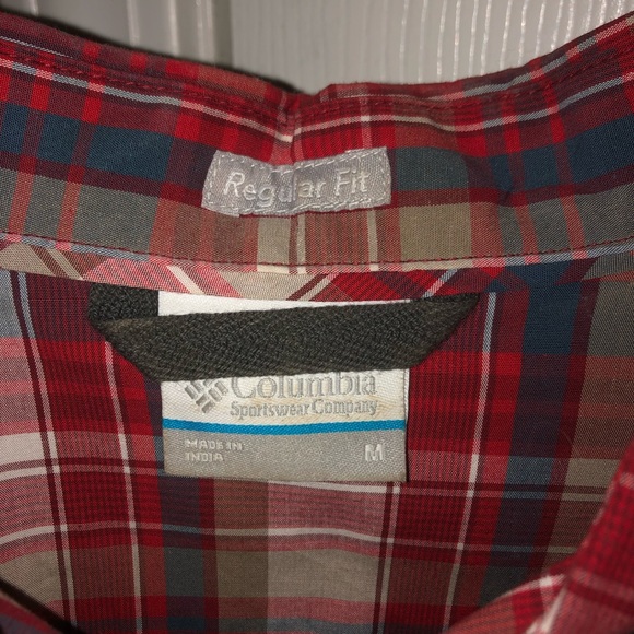 Like New Columbia SSBD - red plaid short sleeve button down- Mens M - Picture 2 of 6